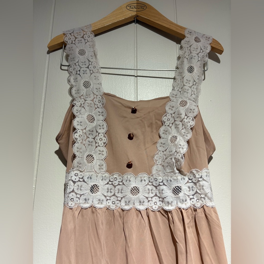 Vintage brown lace nightie long medium 60’s 70’s